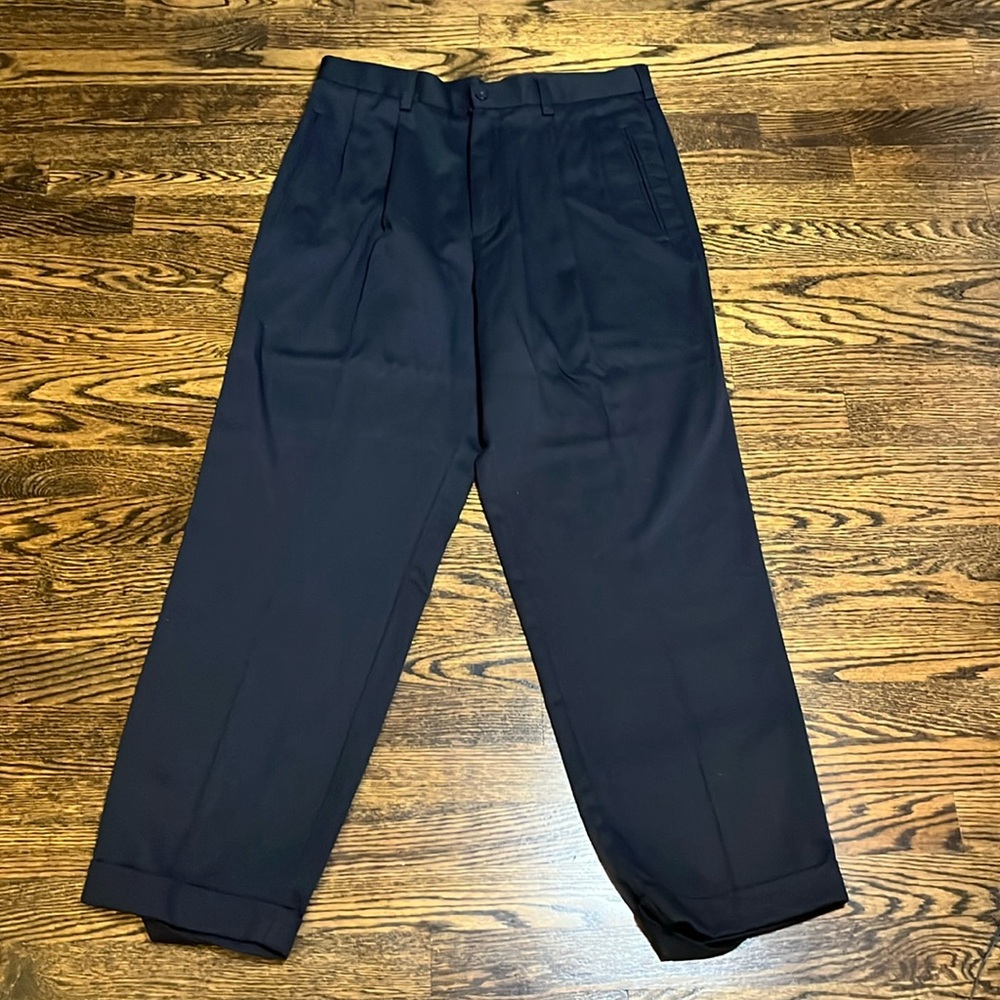 Natural Issue Executive Khakis Pants Men Size 34x30 Black Pleated Front